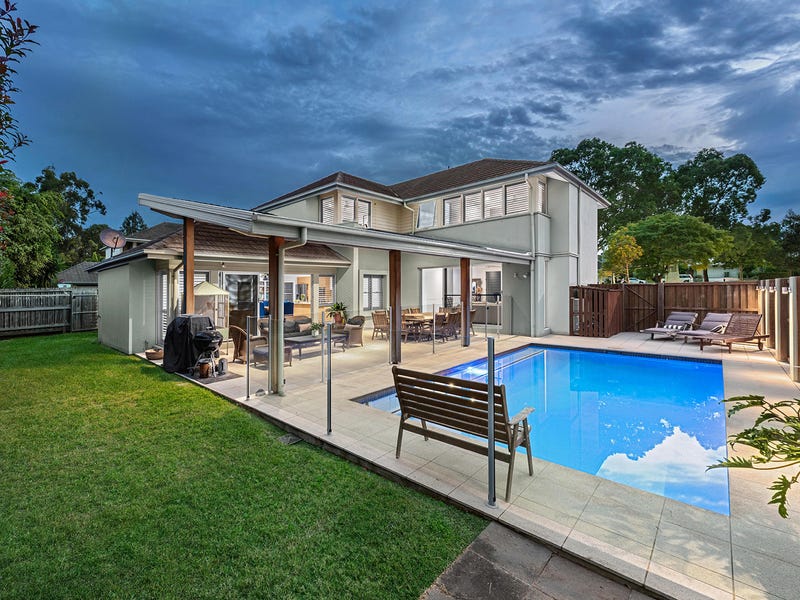 2 Torrens Cres, Wakerley, QLD 4154