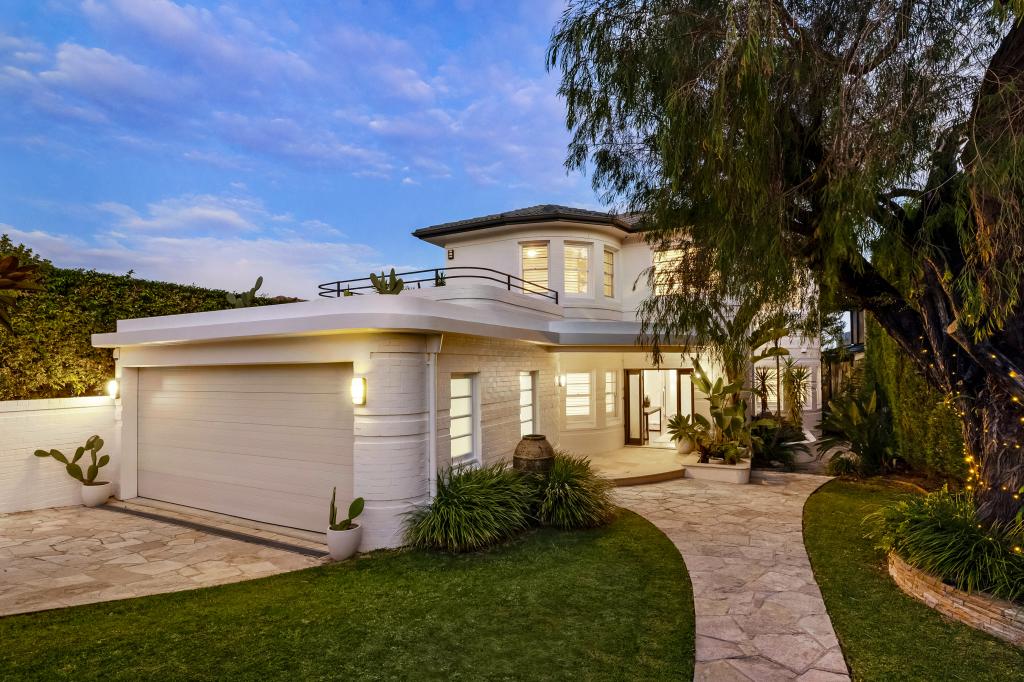 33 Ponsonby Pde, Seaforth, NSW 2092
