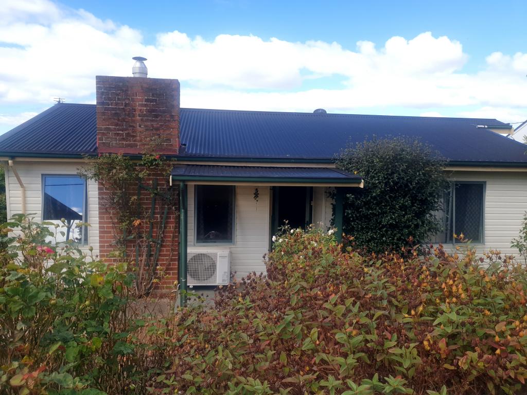 223 Mount St, Upper Burnie, TAS 7320