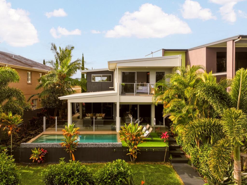 4 Serenity Cct, Maroochydore, QLD 4558