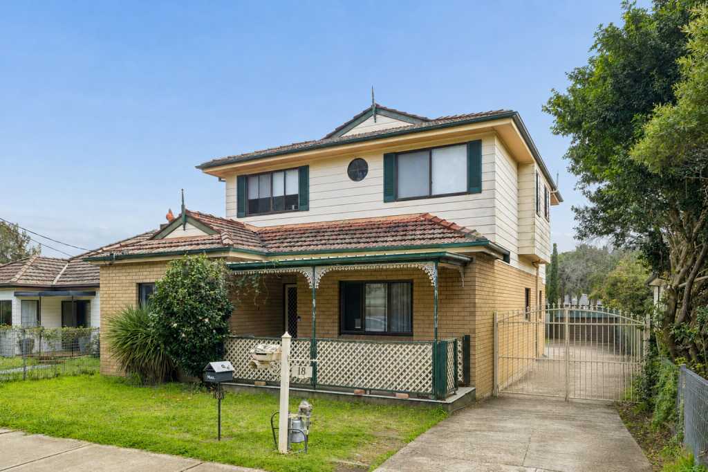 18 Lillian Rd, Riverwood, NSW 2210
