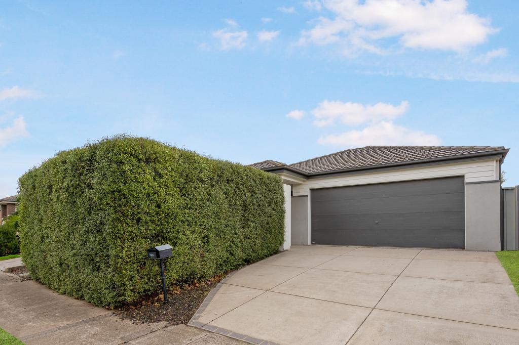 27 Hatfield Pl, Deer Park, VIC 3023