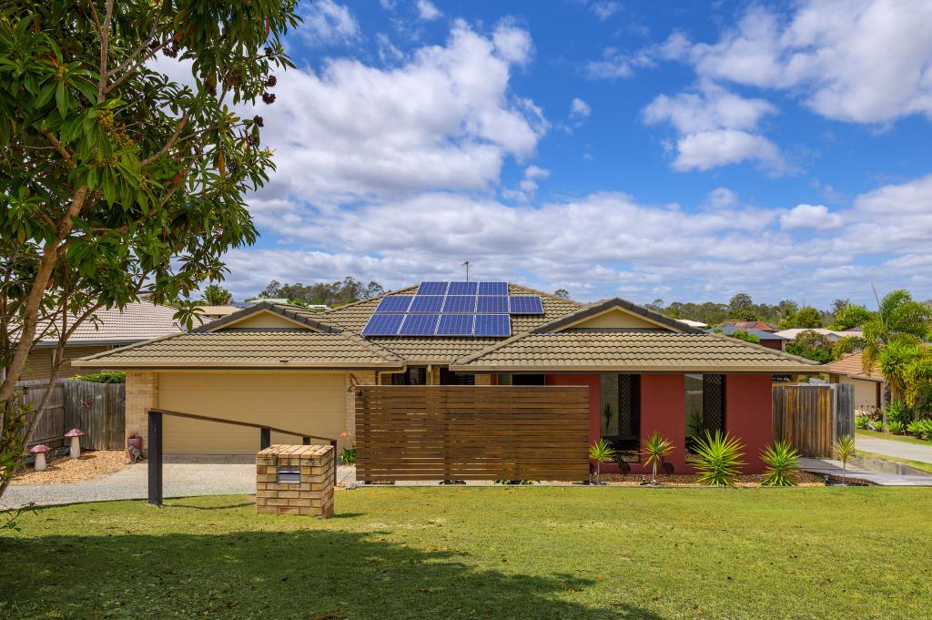 4 ASHGROVE WAY, GYMPIE, QLD 4570