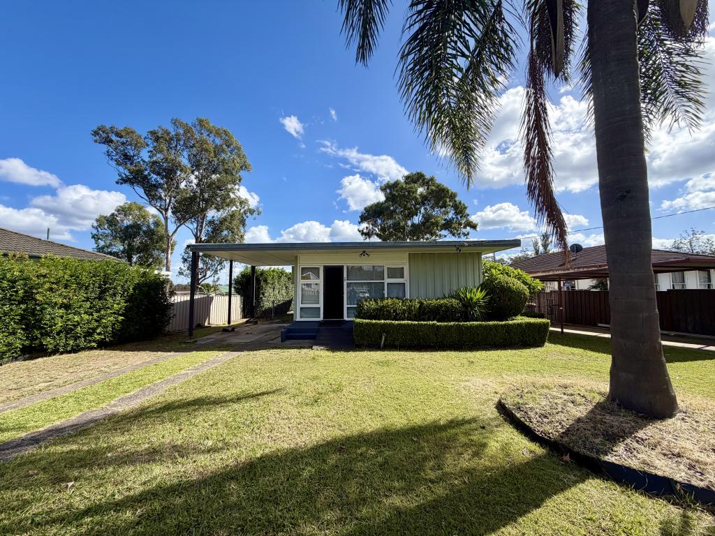 30 Moresby Cres, Whalan, NSW 2770