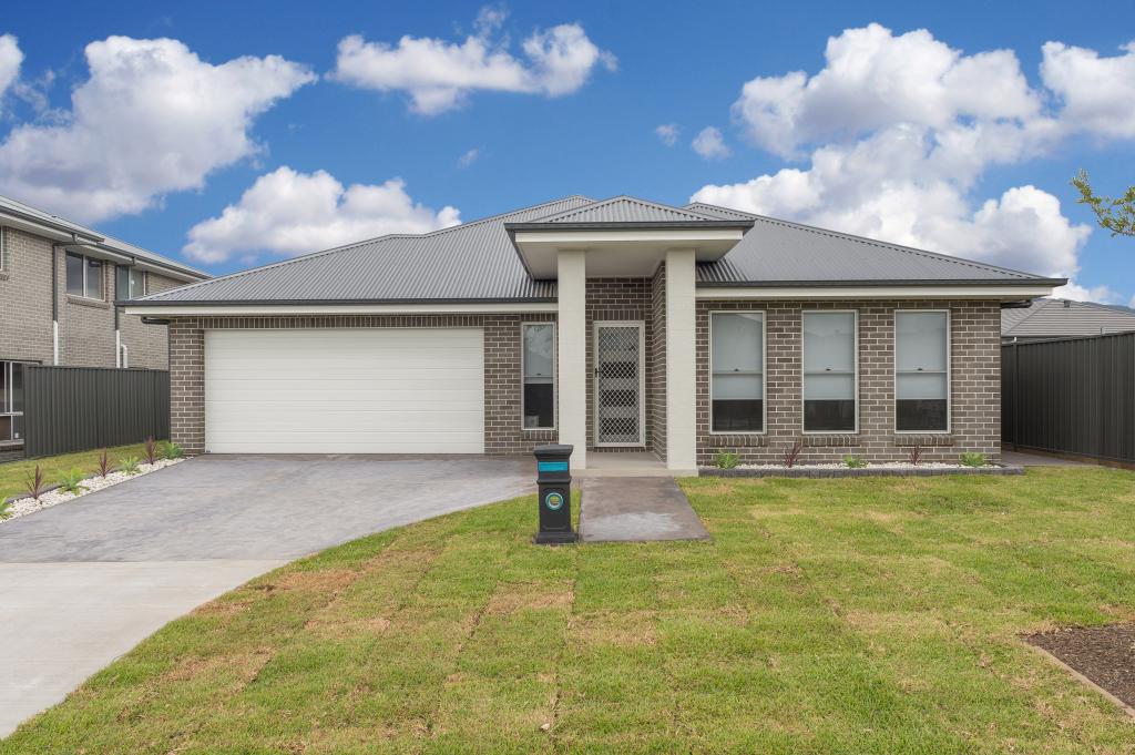 45 Honeybee Cres, Calderwood, NSW 2527
