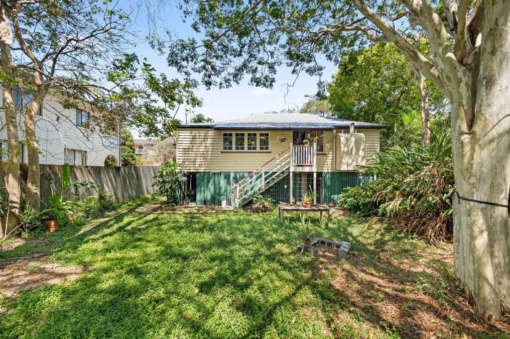 14 Wellington St, Coorparoo, QLD 4151