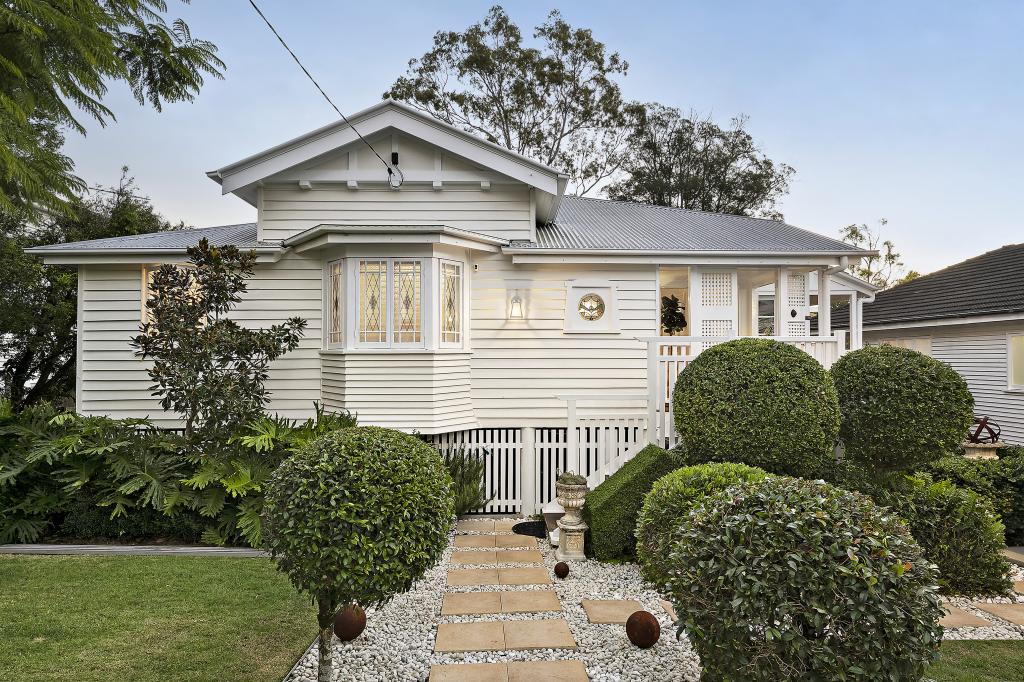 25 Geera St, Coorparoo, QLD 4151