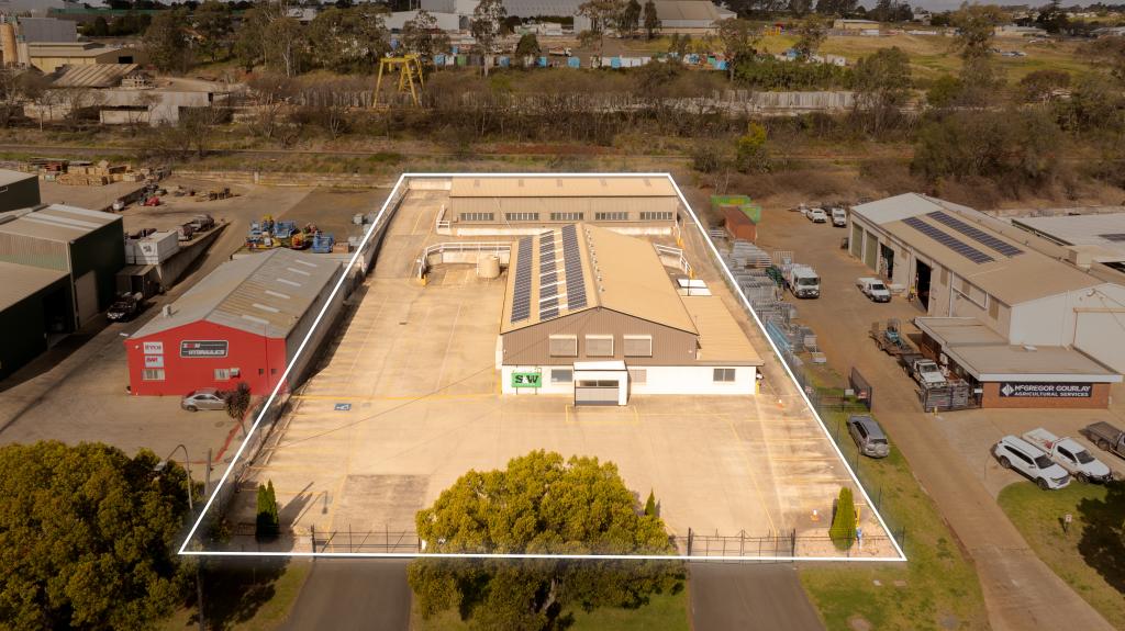 318-320 Anzac Ave, Harristown, QLD 4350