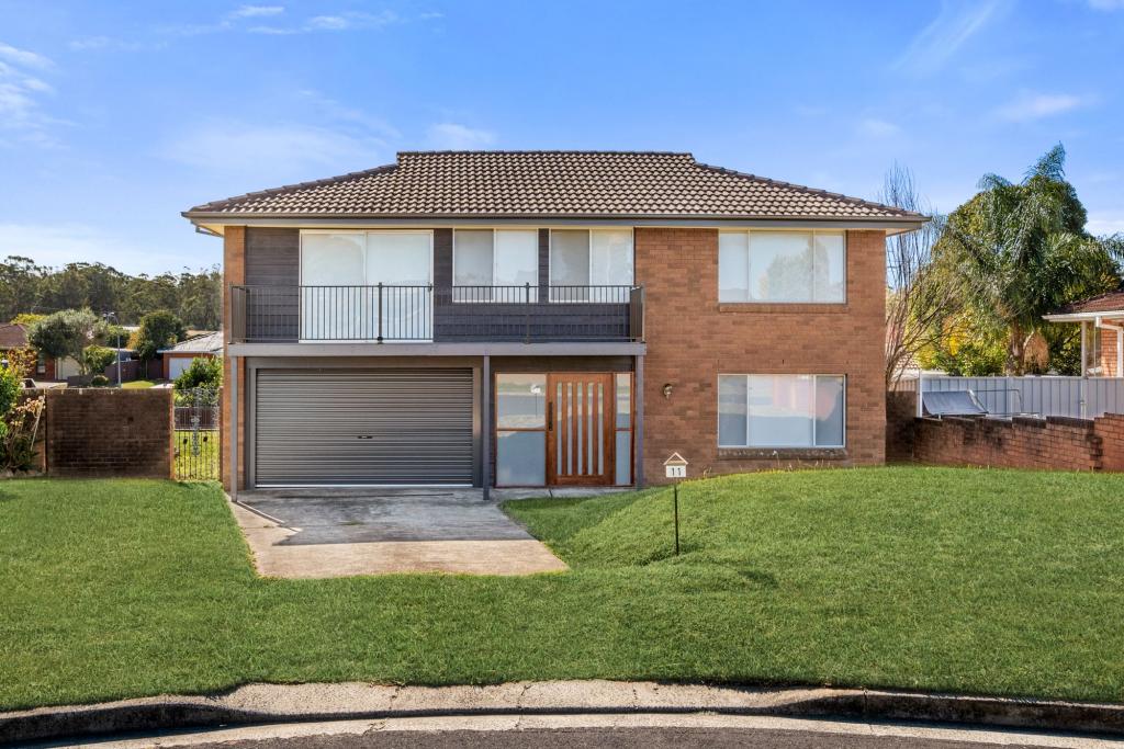 11 Manam Pl, Glenfield, NSW 2167