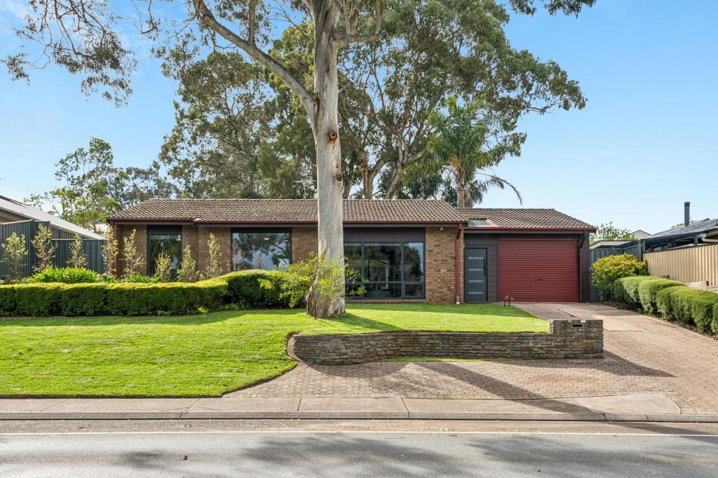 15 Sunnymeade Dr, Aberfoyle Park, SA 5159