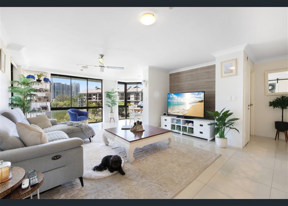 70 Remembrance Dr, Surfers Paradise, QLD 4217