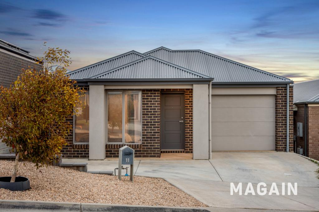 11 Royal Ct, Onkaparinga Heights, SA 5163