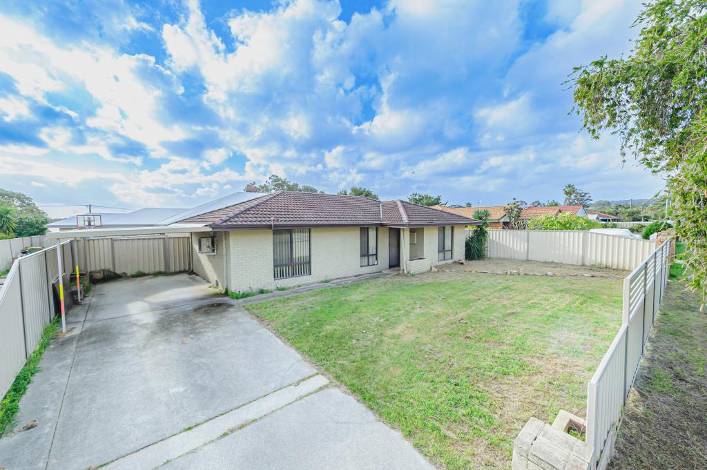 22 Agincourt Dr, Forrestfield, WA 6058