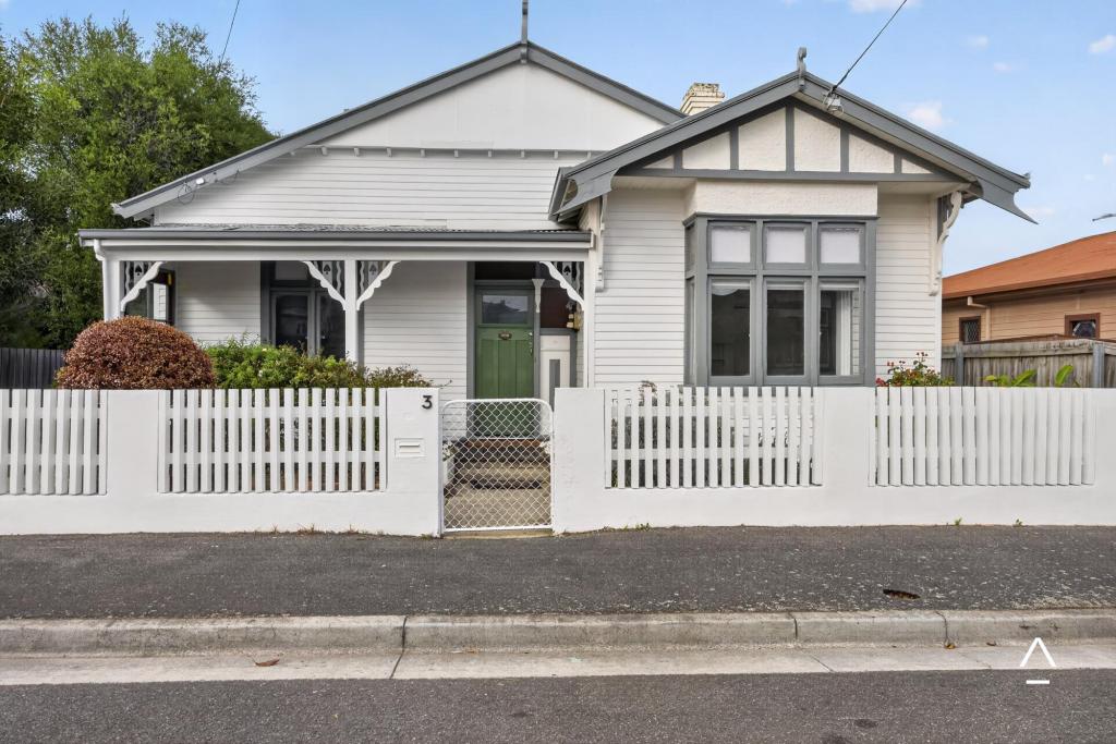 3 Eddie St, Invermay, TAS 7248