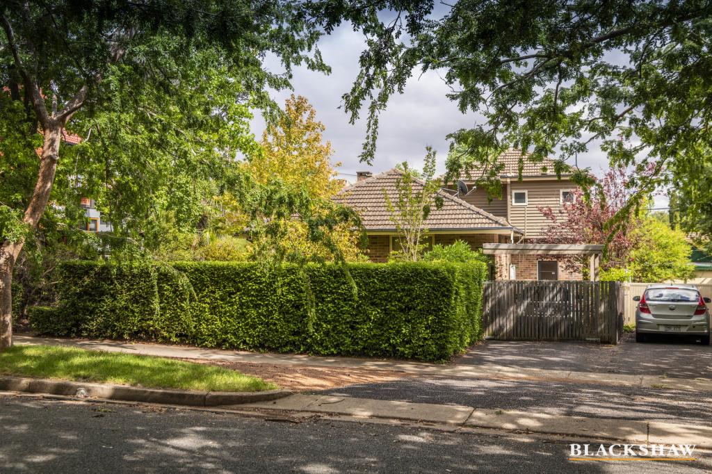 38 Carrington St, Deakin, ACT 2600