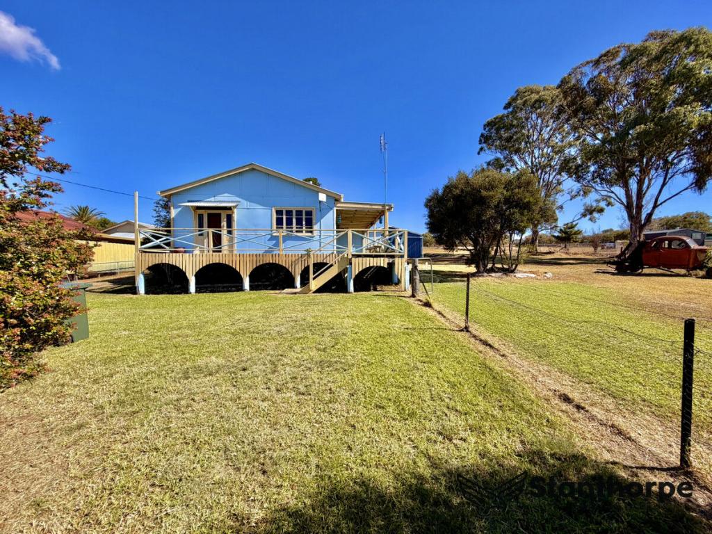 19 Phelhampton Cres, Jennings, NSW 4383