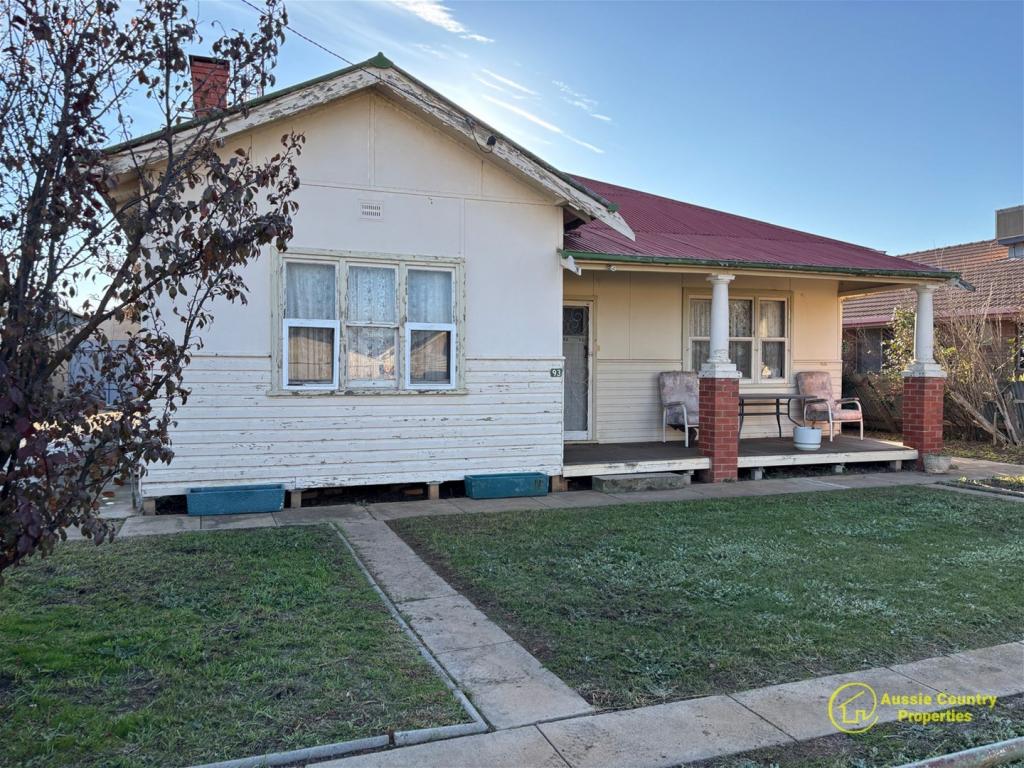 93 Denison St, Finley, NSW 2713