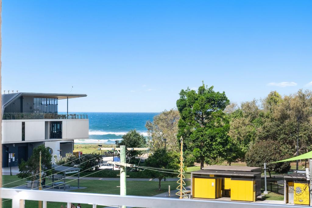 16/4 Elizabeth Ave, Broadbeach, QLD 4218