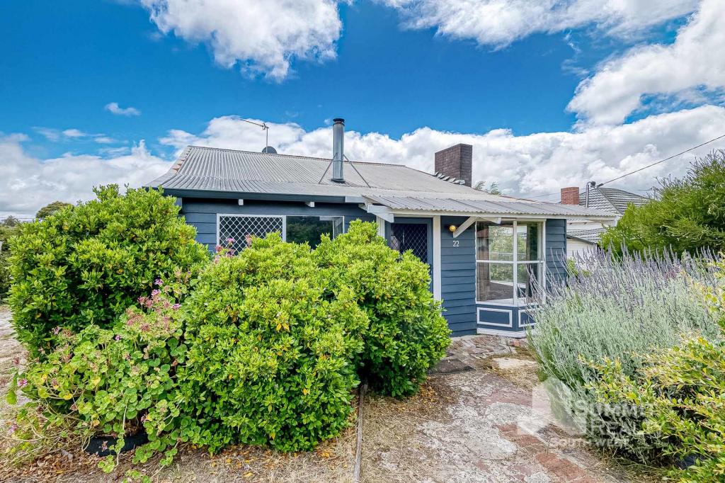 22 RAYMOND ST, COLLIE, WA 6225