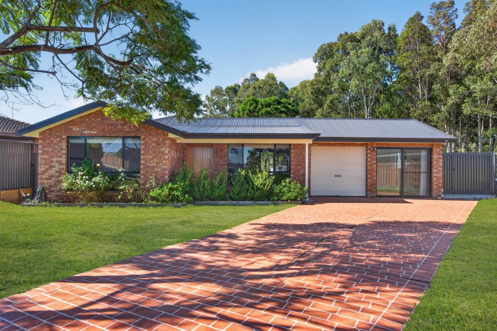 33 Kingfisher Ave, Hinchinbrook, NSW 2168