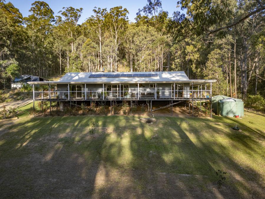 3 LORIKEET PL, GLENREAGH, NSW 2450