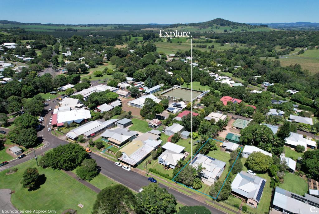 10 EACHAM RD, YUNGABURRA, QLD 4884