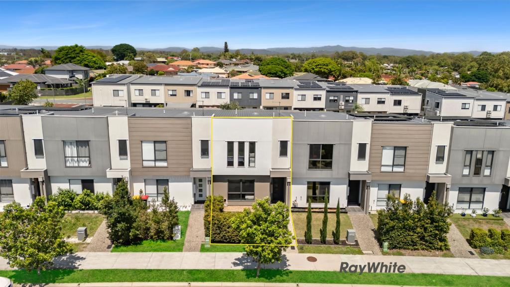 43 Sutherland Dr, Strathpine, QLD 4500