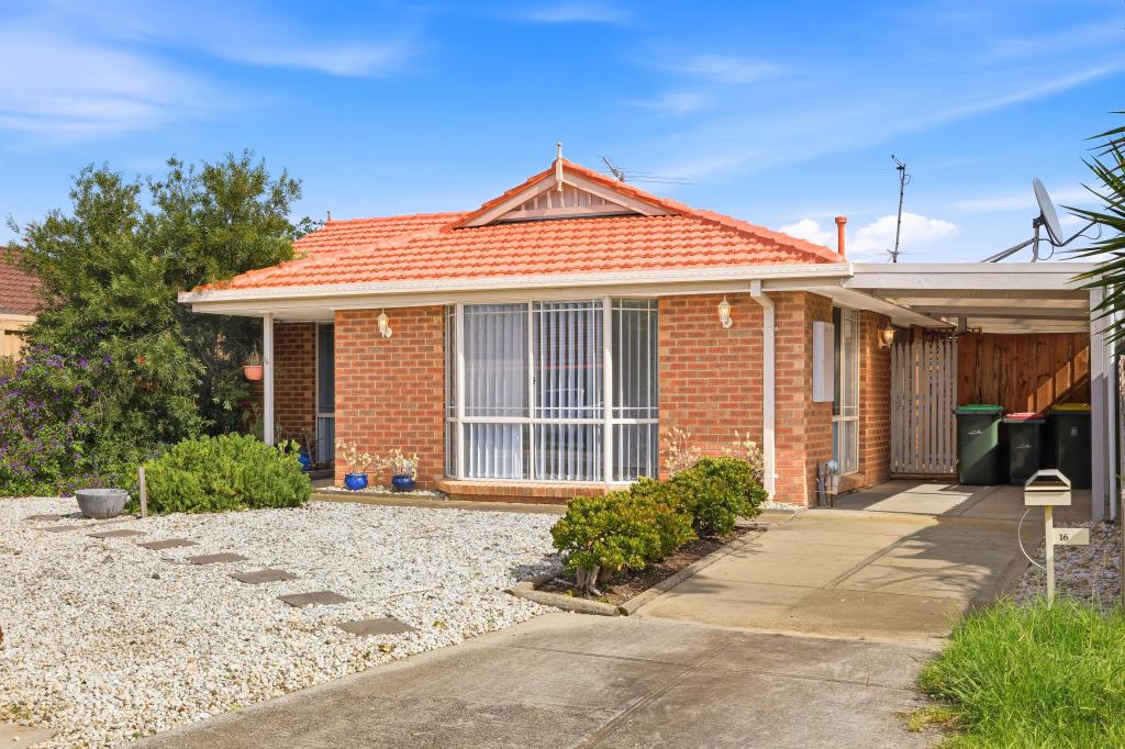16 ST LAWRENCE CL, WERRIBEE, VIC 3030