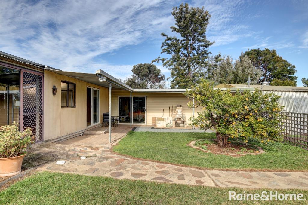 5 Watts Rd, Northern Heights, SA 5253