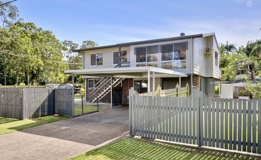 2 Tamatea Dr, Bellbird Park, QLD 4300