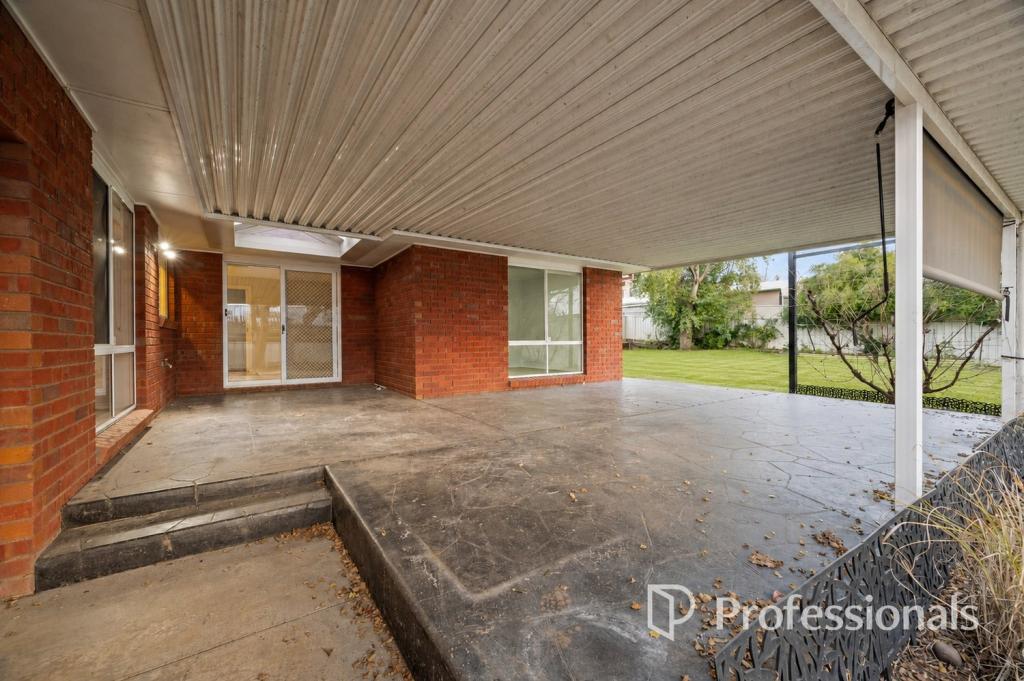 11 Kingfisher Dr, West Wodonga, VIC 3690