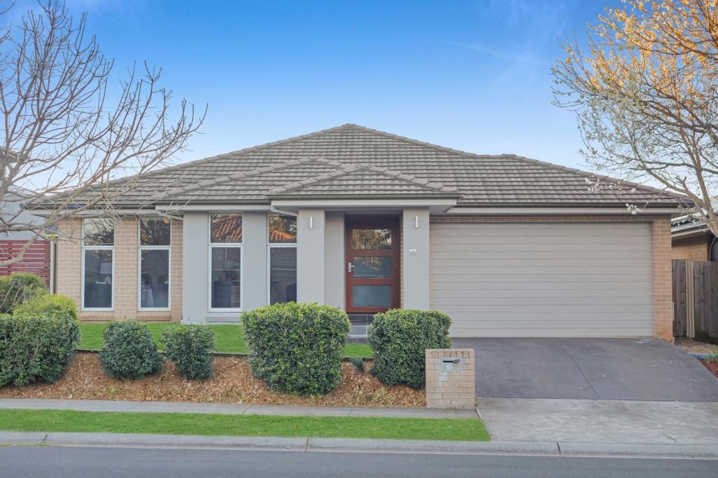 12 Beechey Cct, Oran Park, NSW 2570