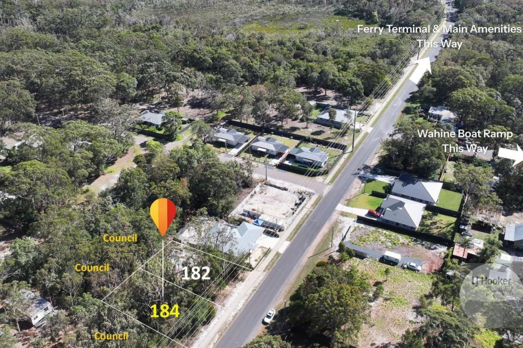 184 CENTRE RD, RUSSELL ISLAND, QLD 4184