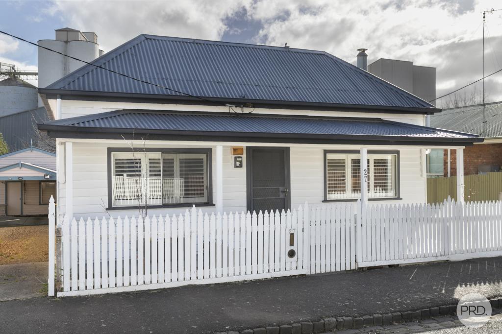 27 Little Clyde St, Soldiers Hill, VIC 3350