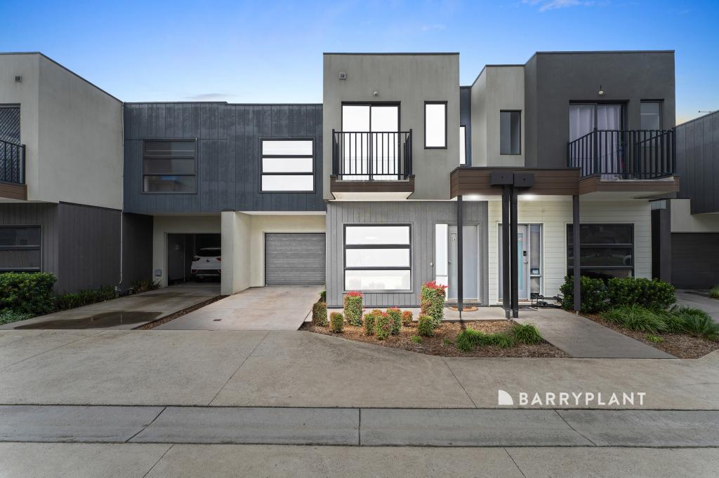 24 Cassius Cct, Cranbourne North, VIC 3977