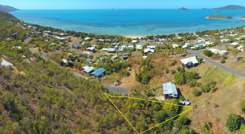 37 Rattray Ave, Hideaway Bay, QLD 4800