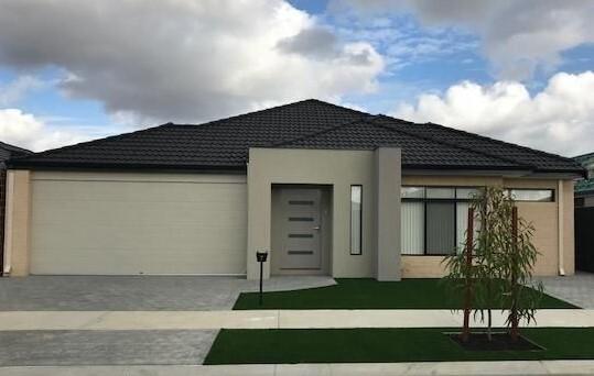 7 Bronzite Rd, Treeby, WA 6164
