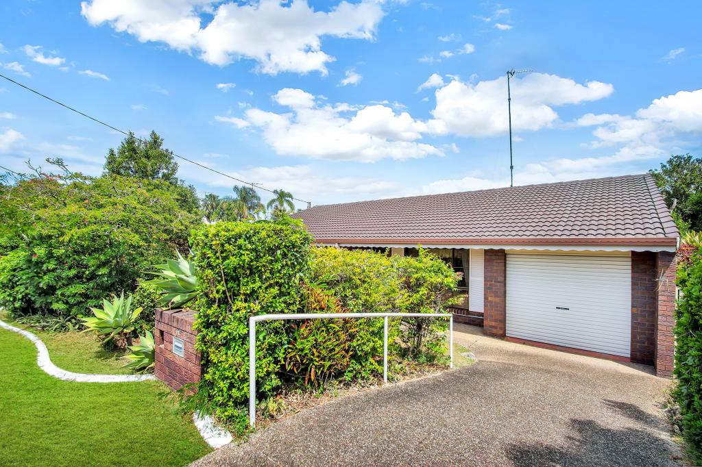 13 Tombarra St, Mooloolaba, QLD 4557