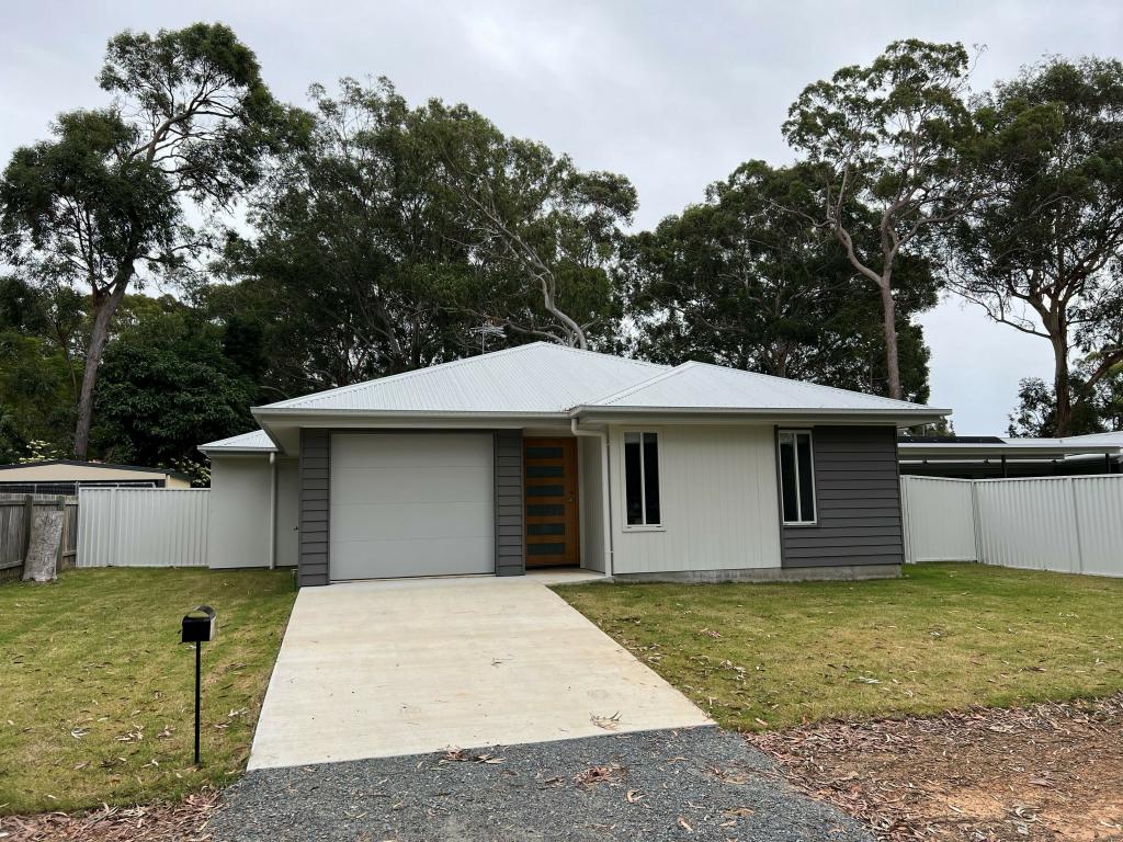 73 Harvey St, Russell Island, QLD 4184