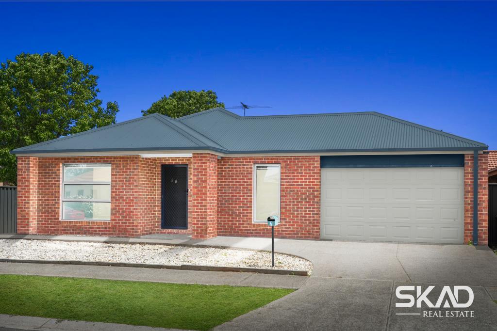7 Weavers St, Manor Lakes, VIC 3024