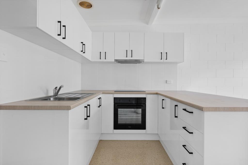 1/152 TOOLARA RD, TIN CAN BAY, QLD 4580