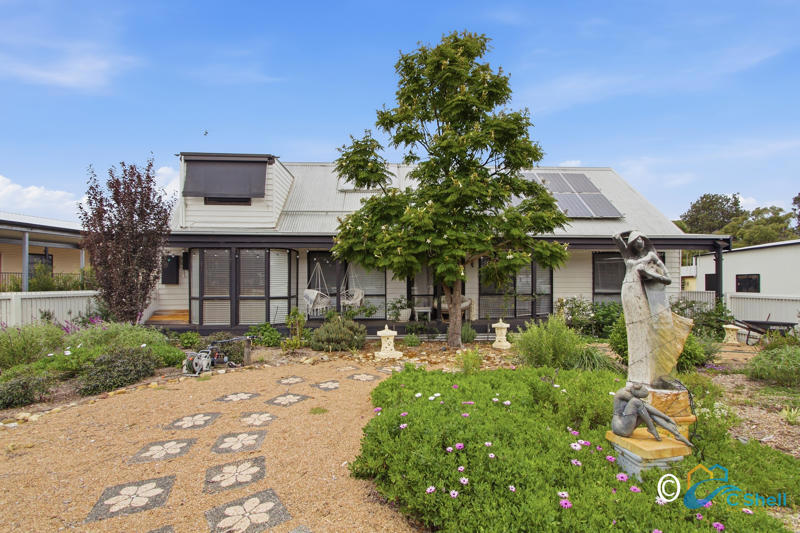 100 - 102 SANCTUARY RD, LOCH SPORT, VIC 3851