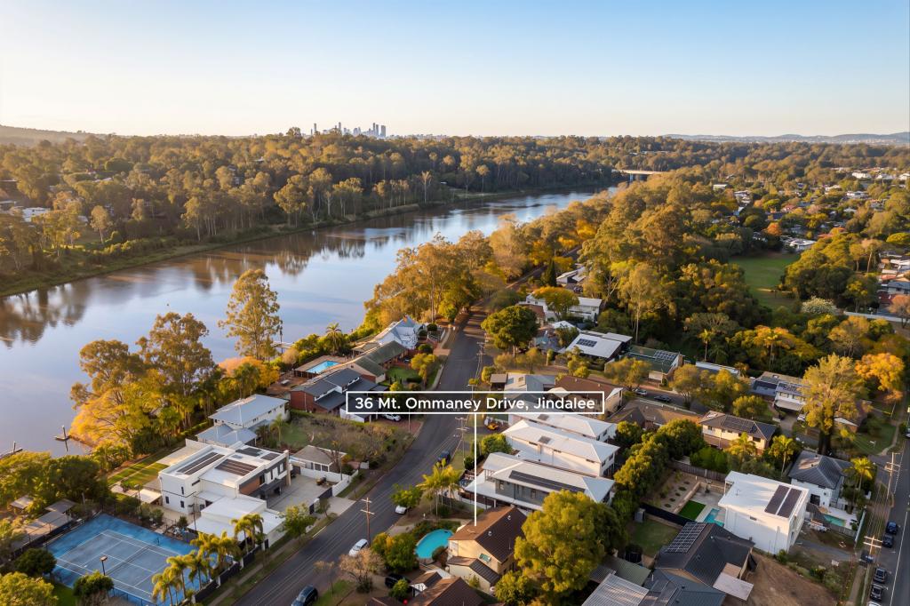 36 Mount Ommaney Dr, Jindalee, QLD 4074