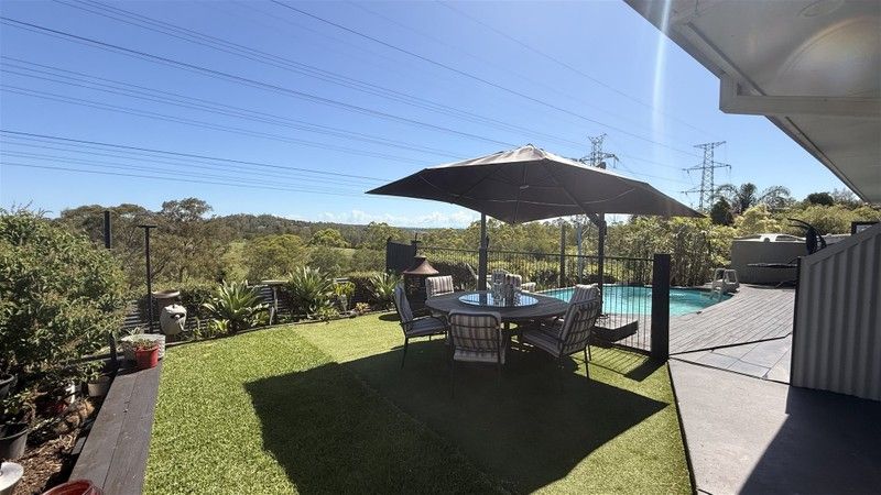 2 Copmanhurst Pl, Sumner, QLD 4074