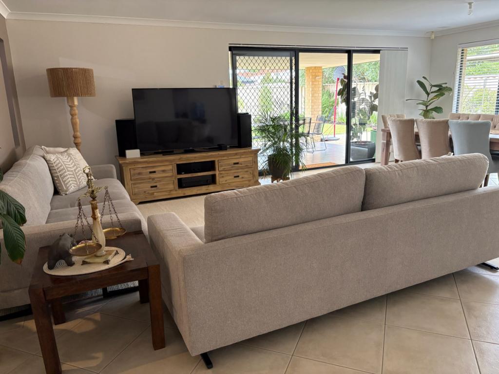 101 Aurora Dr, Atwell, WA 6164