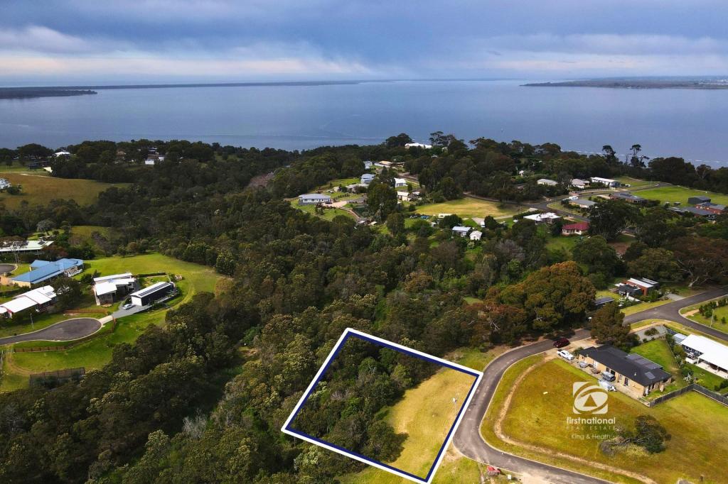 26 Avril Ave, Metung, VIC 3904