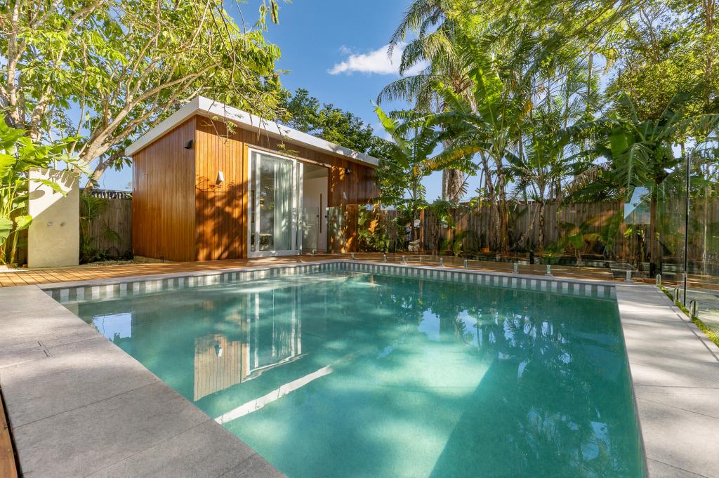 191 Long St, Point Vernon, QLD 4655