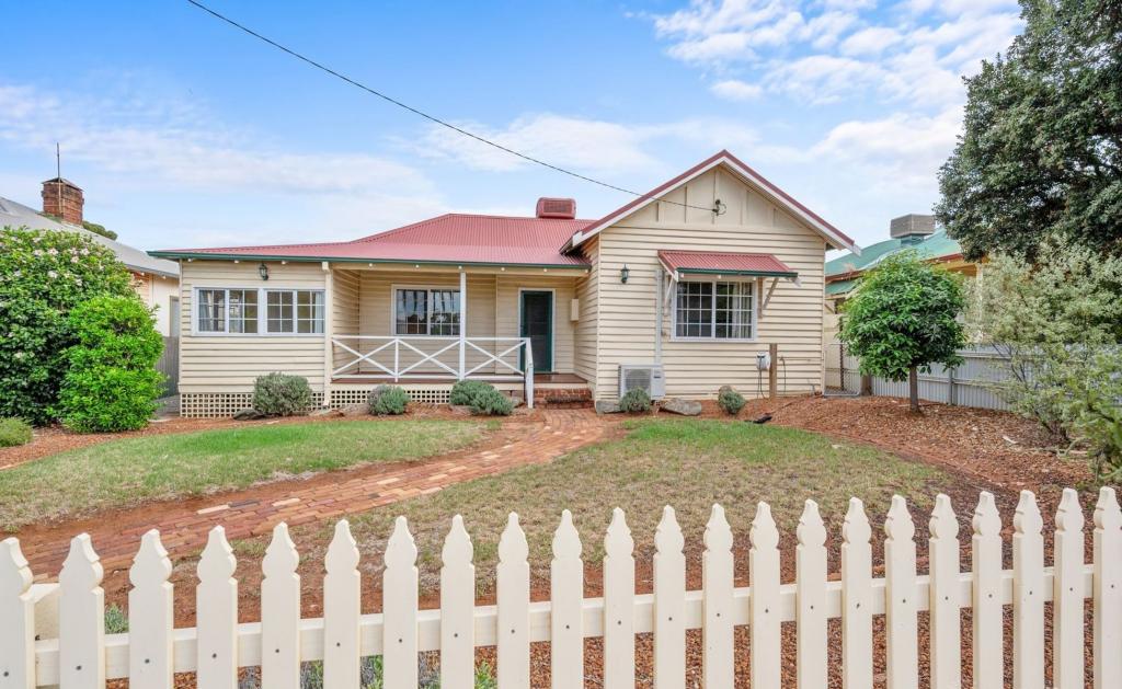 58 Ward St, Lamington, WA 6430