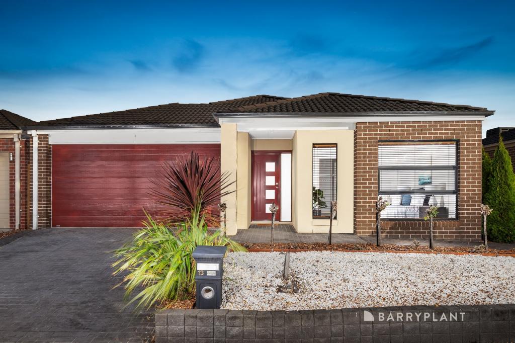 13 Panton Gap Dr, South Morang, VIC 3752