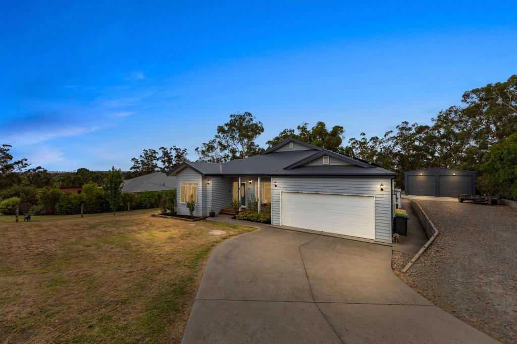 4 Jakobi Ct, Bunyip, VIC 3815